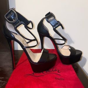 Christian Louboutin Choca